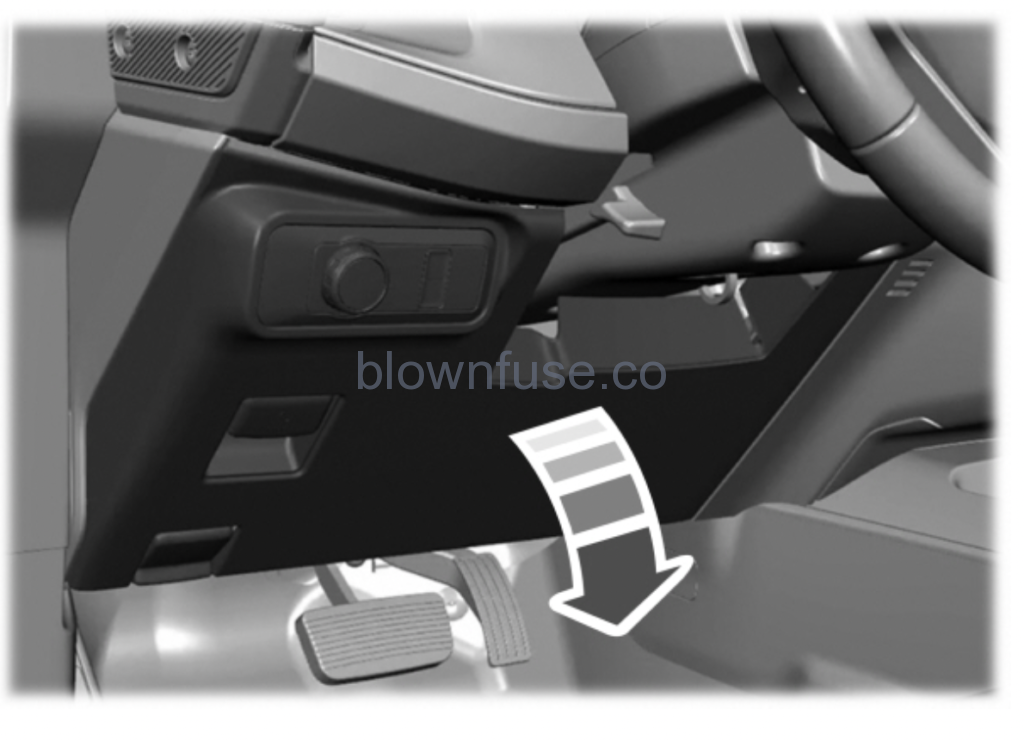 2019 Ford Bronco Accessing Passenger Fuse Box