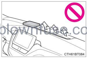 2022 Toyota Camry Using the air conditioning system and defogger FIG 32