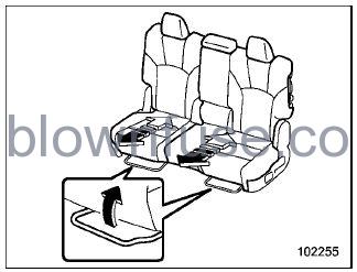 2022-Subaru-Ascent-Seats-fig22