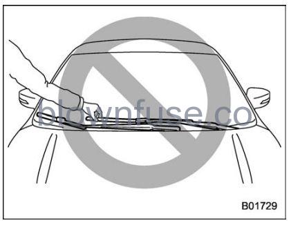 2022 Subaru Outback Replacement of Wiper Blades fig 1