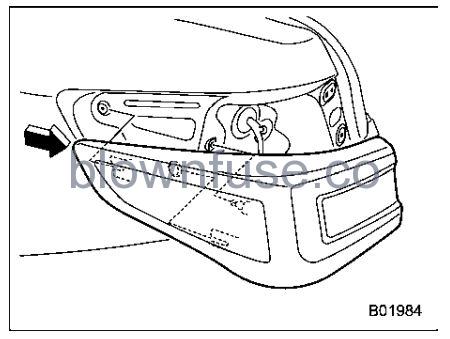 2022 Subaru Outback Replacing Bulbs fig 6