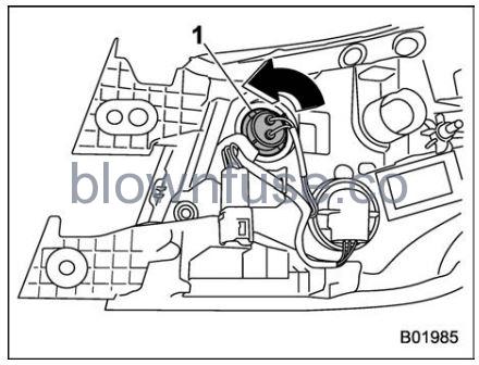 2022 Subaru Outback Replacing Bulbs fig 7