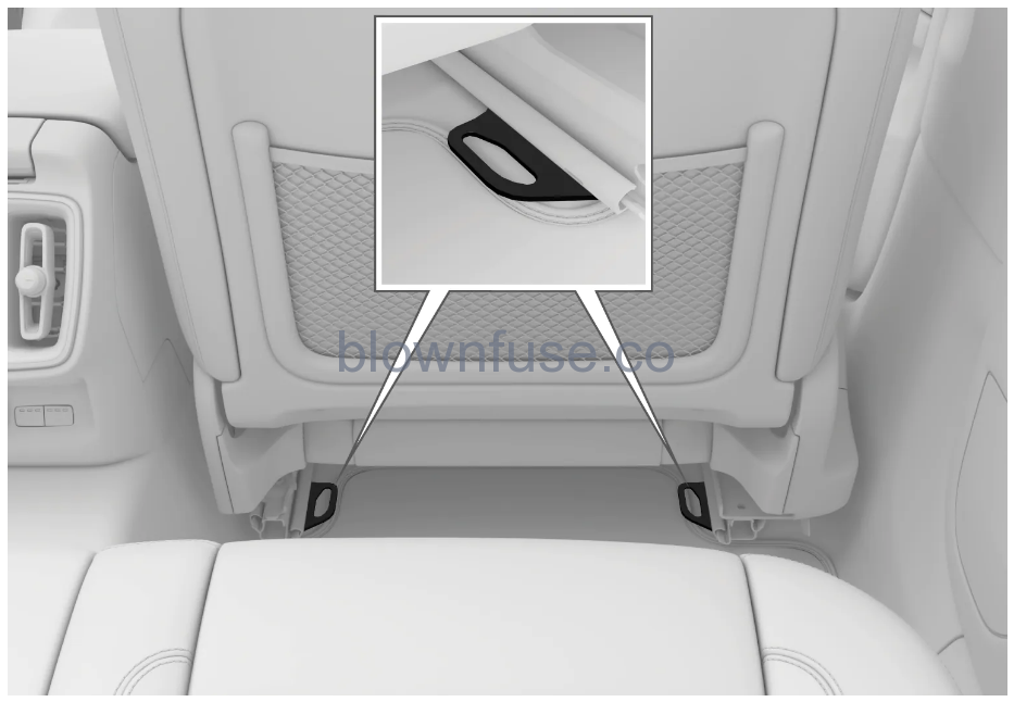 2021 Polestar 2 Attachment points for child seats-3