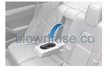 2021 Tesla Model 3 Interior Storage and Electronics-Fig-01