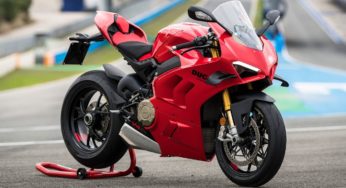 2022 Ducati Panigale V4 S Owners Manual