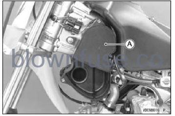 2022-Kawasaki-KLX110R-L-Air-Cleaner-FIG-4