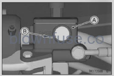 2022-Kawasaki-KLX230-SE-Brakes-FIG-1