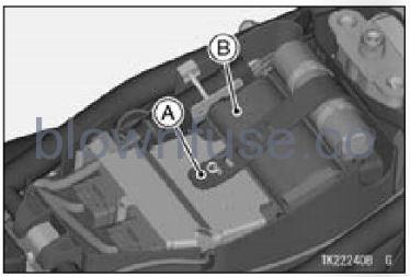 2022-Kawasaki-W800-Battery-FIG-2