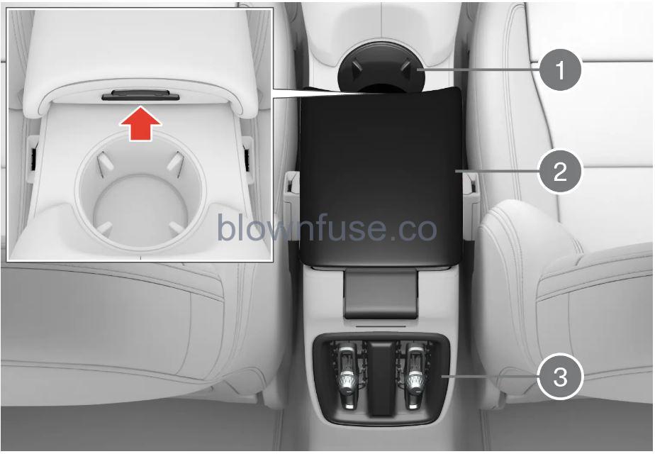 2023-Polesta-2-Storage-and-passenger-compartment-fig- (7)