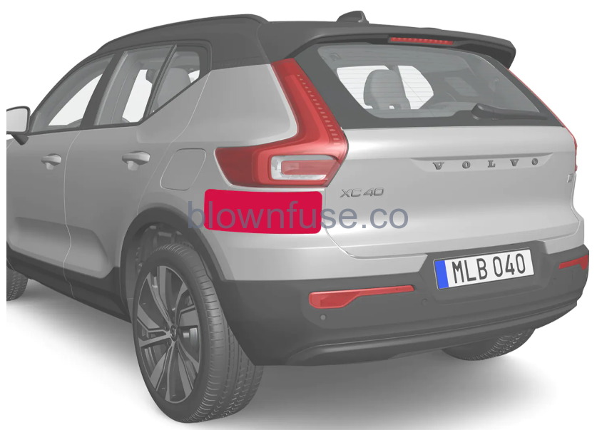 2023-Volvo-Blind-Spot-Information-3