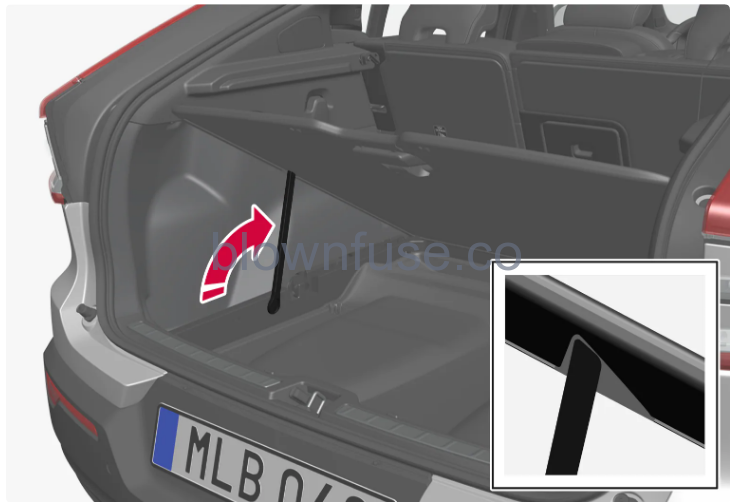 2023 Volvo C40 Recharge Cargo area 6