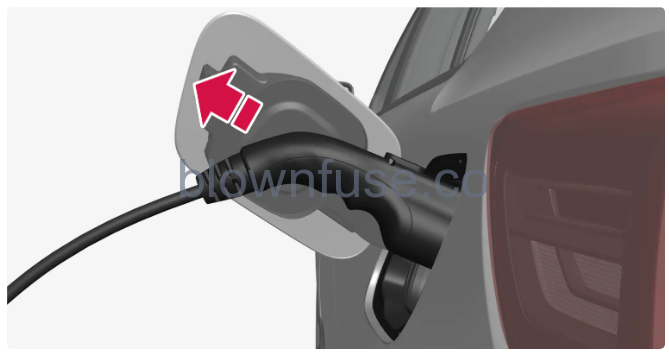 2023 Volvo C40 Recharge Charging the high voltage battery 7