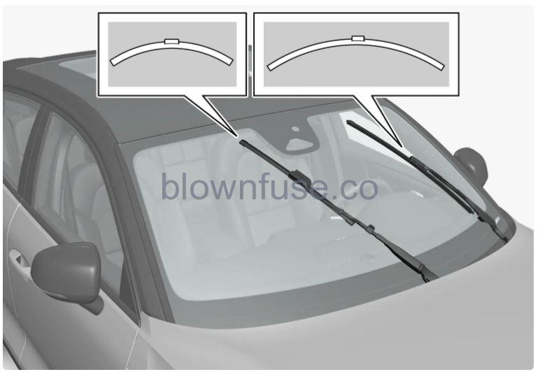 2023 Volvo C40 Recharge Wiper blades and washer fluid-10