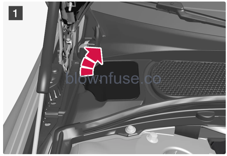 2023 Volvo S60 Engine compartment-11