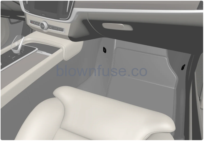 2023-Volvo-S60-Recharge-Plug-in-Hybrid-Mounting-points-for-child-seats-FIG-1