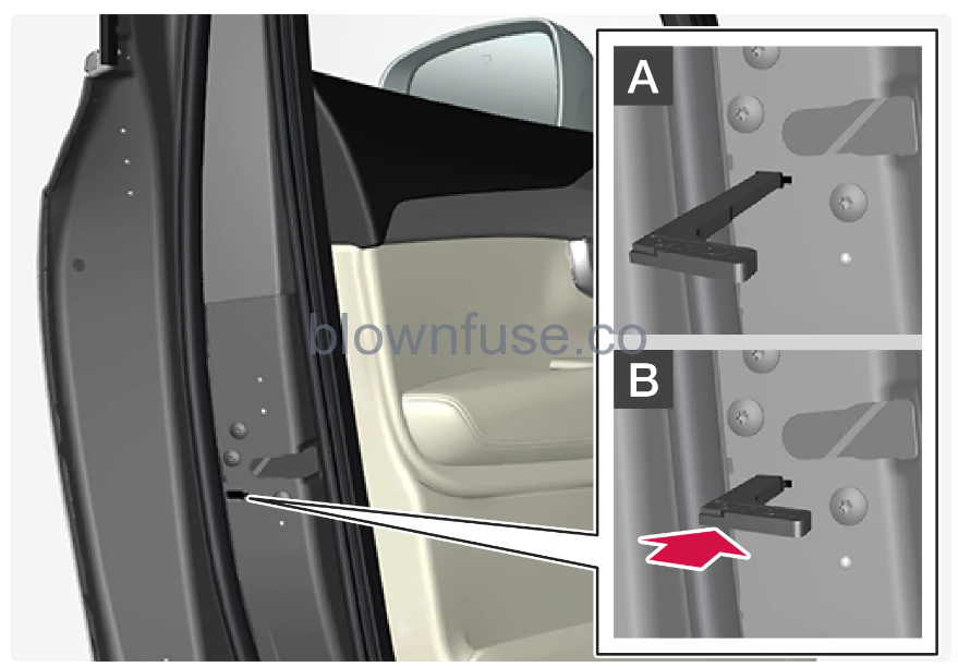 2023-Volvo-XC40-Mild-Hybrid-Key-27