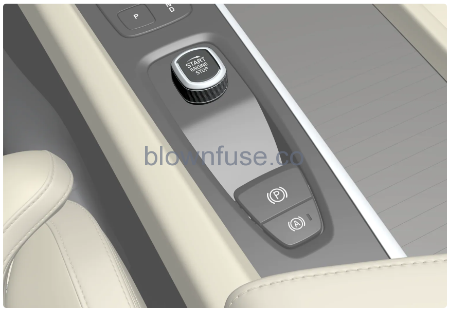 2023-Volvo-XC40-Mild-Hybrid-Key-48
