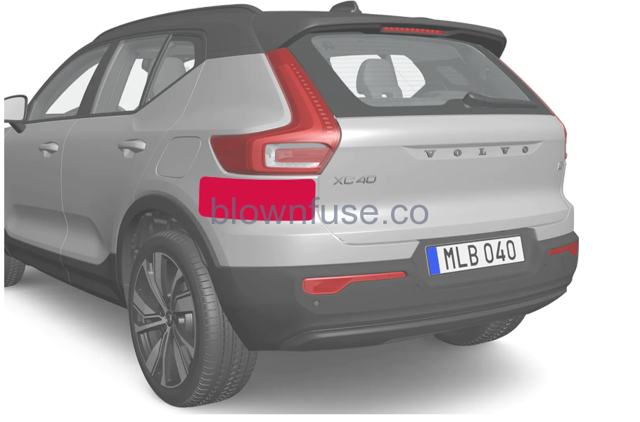 2023-Volvo-XC40-Mild-Hybrid-Phone-figer-14