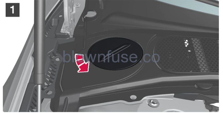 2023-Volvo-XC60-XC60-Recharge-Plug-in-Hybrid-Engine-compartment-fig9