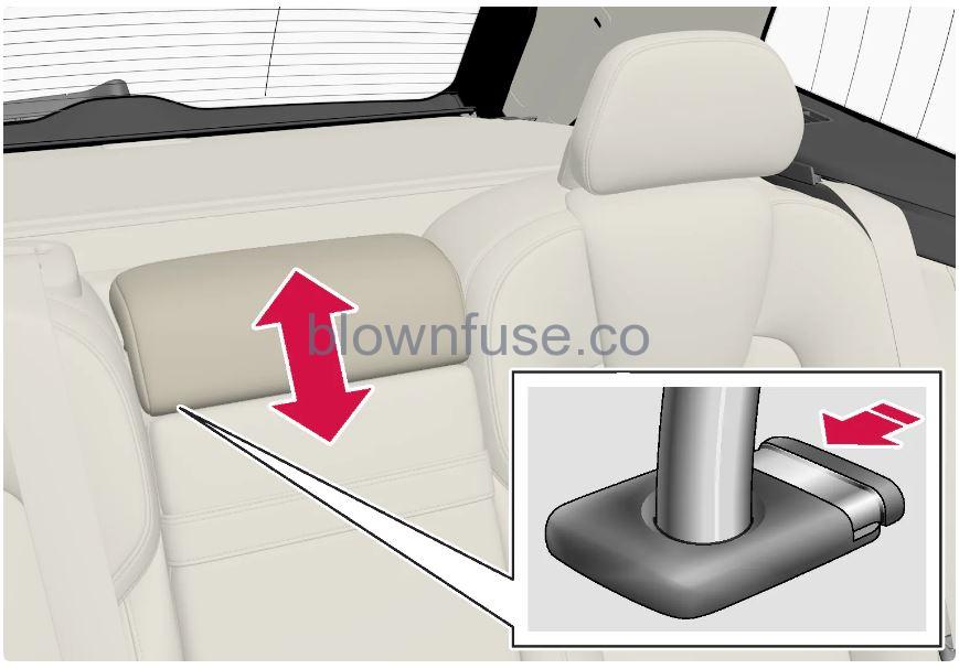 2023-Volvo-XC60-XC60-Recharge-Plug-in-Hybrid-Rearview-mirrors-fig48