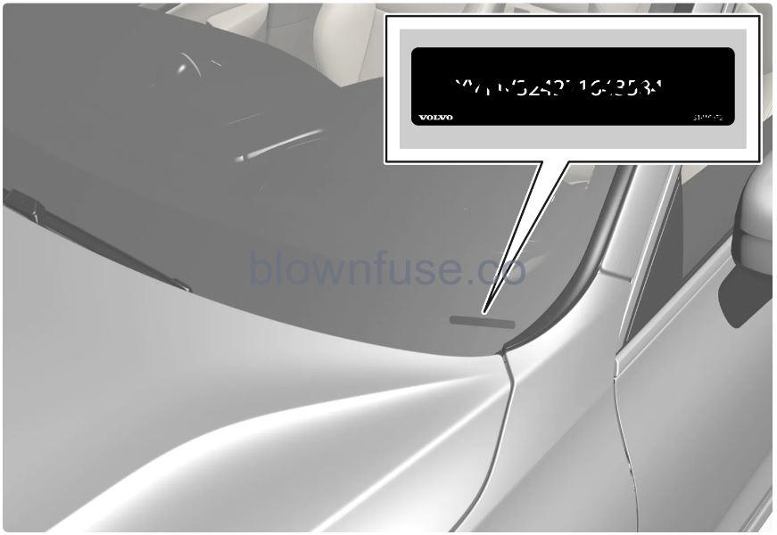 2023-Volvo-XC60-XC60-Recharge-Plug-in-Hybrid-fig12