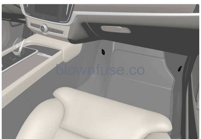 2023 Volvo XC90 Mounting points for child seats-1