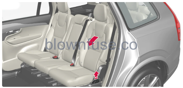 2023-Volvo-XC90-Rear-seat-fig-9