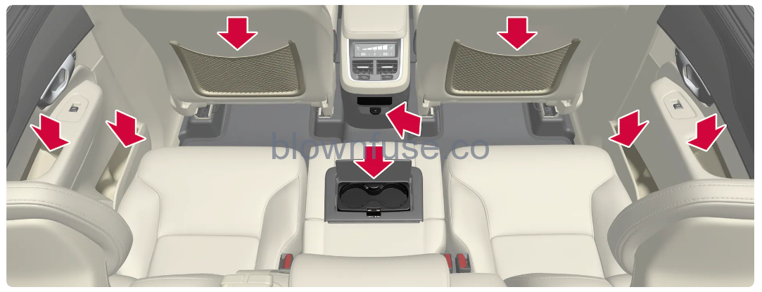 2023-Volvo-XC90-Storage-and-passenger-compartment-4