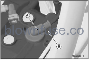 2022-Kawasaki-KX450-MAINTENANCE-AND=ADJUSTMENT fig (29)