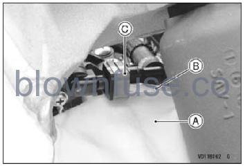 2022-Kawasaki-KX450-MAINTENANCE-AND=ADJUSTMENT fig (59)