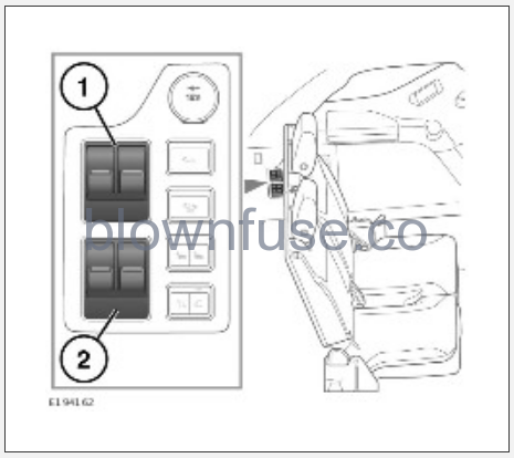 2023-Land-Rover-DISCOVERY-REAR-SEATS-fig-8