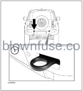 2023-Land-Rover-Defender-VEHICLE-RECOVERY-FIG-3