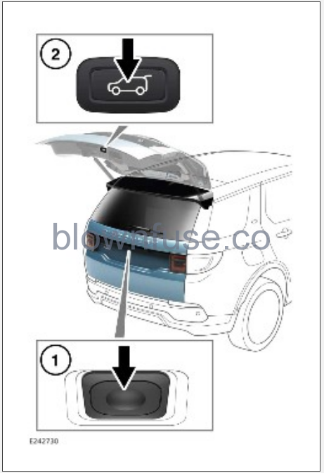 2023-Land-Rover-Discovery-Sport-ENTERING-THE-VEHICLE-FIG-10