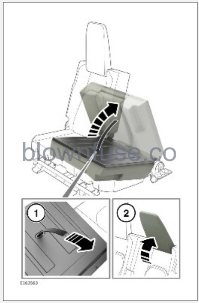 2023-Land-Rover-Discovery-Sport-FRONT-SEATS-FIG-9