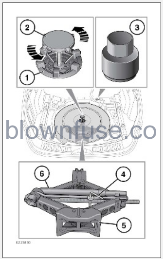 2023-Land-Rover-Discovery-Sports-WHEEL-CHANGING-FIG-1