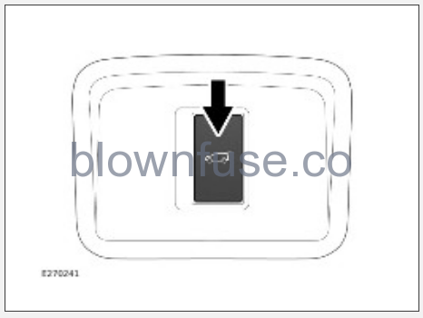 2023-Land-Rover-NEW-RANGE-ROVER-ENTERING-THE-VEHICLE-fig-12