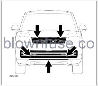 2023-Land-Rover-NEW-RANGE-ROVER-VEHICLE-CLEANING-FIG-1