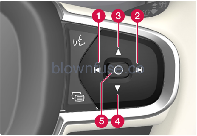 2023-Volvo-V60-Recharge-Plug-in-Hybrid-Head-up-display-FIG-2