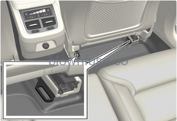 2023-Volvo-V60-Recharge-Plug-in-Hybrid-Integrated-child-seat-FIG-2