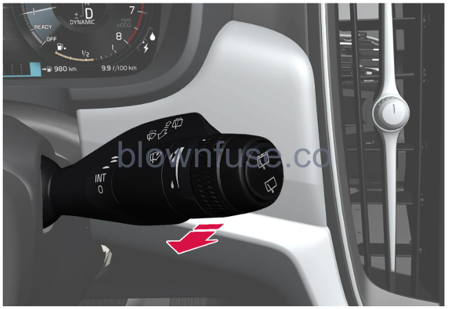 2023 Volvo V60 Recharge Plug-in Hybrid Windscreen and rear window fig 1