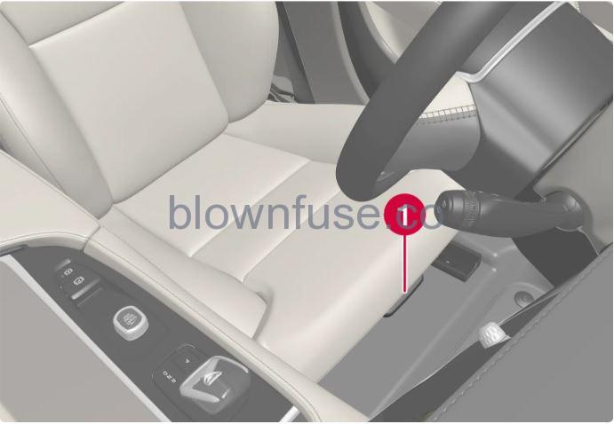 2023 Volvo V90 Front seat (8)