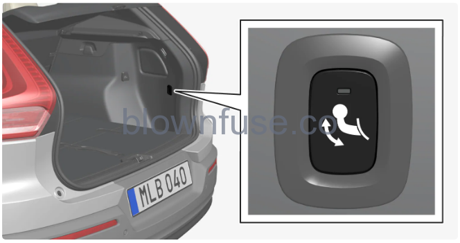 2023-Volvo-XC40-Towbar-and-trailer-fig-13