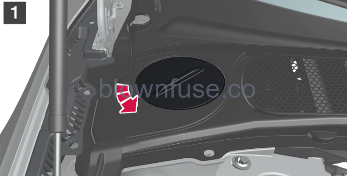 2020-Volvo-S90-Engine-compartment-fig-9