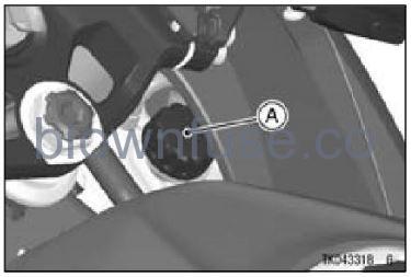 2022-Kawasaki-NINJA-400-MAINTENANCE-AND-ADJUSTMENT-fig (16)