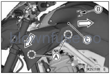 2022-Kawasaki-Z900-SE-Fuses-fig- (4)