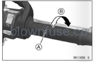 2022-Kawasaki-Z900-SE-maintainance-adjustment-fig (37)