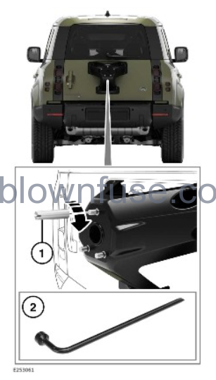 2022-Land-Rover-DEFENDER-WHEEL-CHANGING-Fig-05