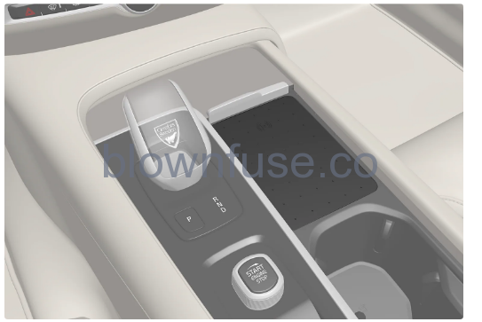 2022-Volvo-S90-Phone-fig- (11)