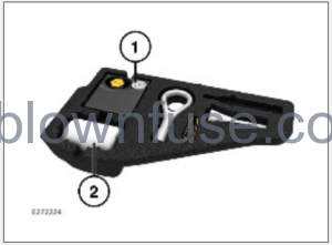 2023-Land-Rover-NEW-RANGE-ROVER-TYRE-REPAIR-SYSTEM-fig-2