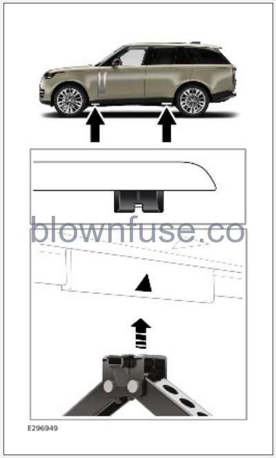 2023-Land-Rover-NEW-RANGE-ROVER-WHEEL-CHANGING-fig-16